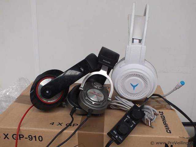 3x koptelefoon - afbeelding 1 van  1