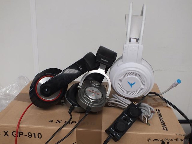 3x koptelefoon - afbeelding 1 van  1