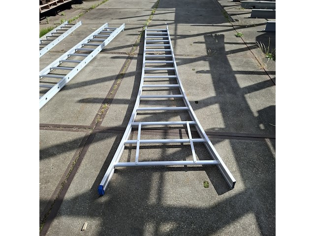 3x ladder, o.a. solide, incompleet 16 treden, zilver - afbeelding 2 van  8