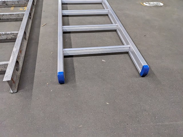 3x ladder o.a. solide - afbeelding 2 van  14