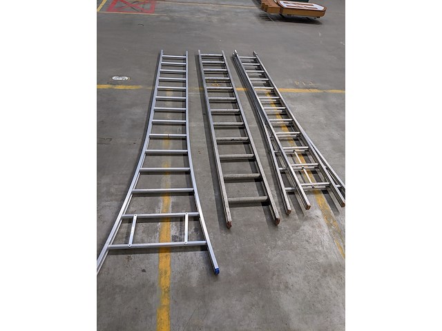3x ladder o.a. solide - afbeelding 1 van  14