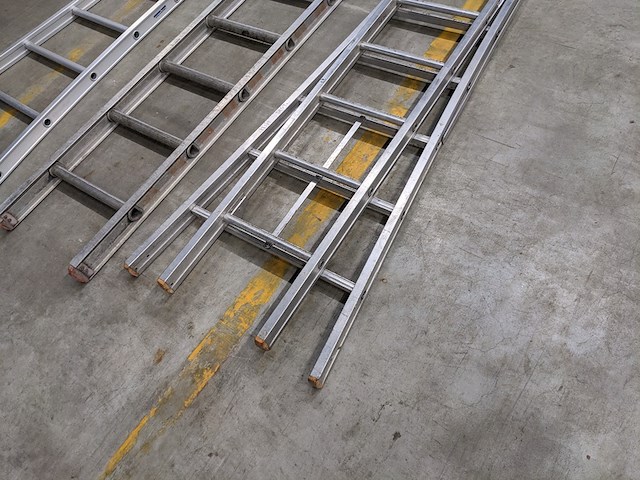 3x ladder o.a. solide - afbeelding 13 van  14