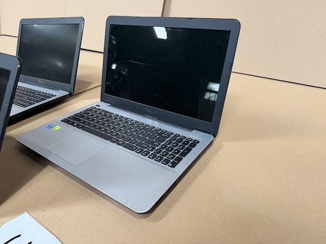3x laptop, asus, k555l - afbeelding 4 van  8