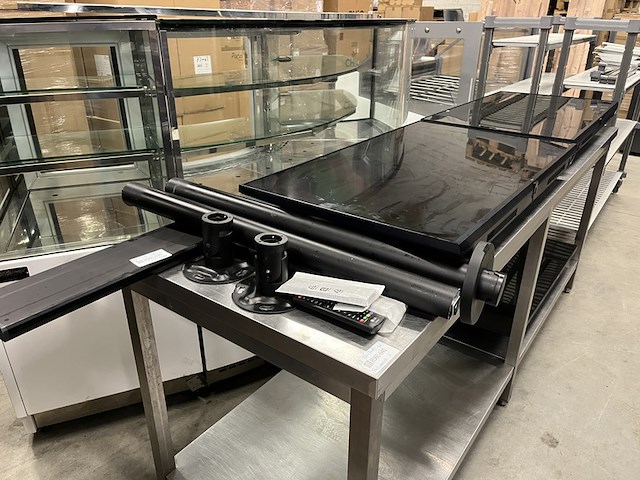 3x lg scherm met 3x tv beugel - afbeelding 1 van  7