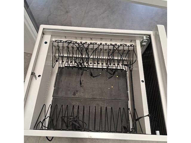 3x (locatie deventer) laptopkar, leren, drg32h1, wit - afbeelding 3 van  9