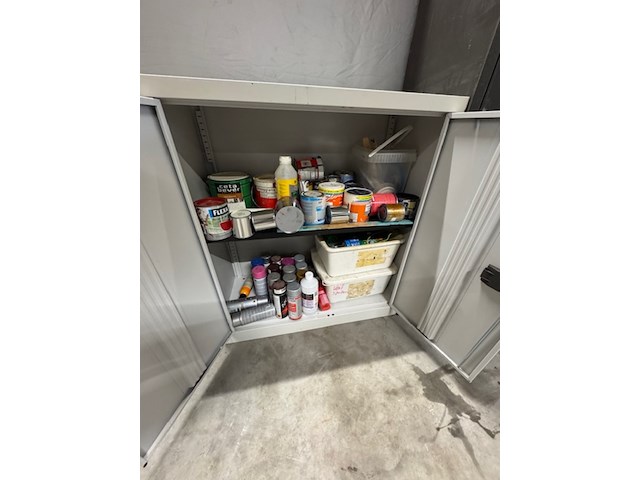 3x magazijnkast, bruin en grijs, met inhoud - afbeelding 2 van  5