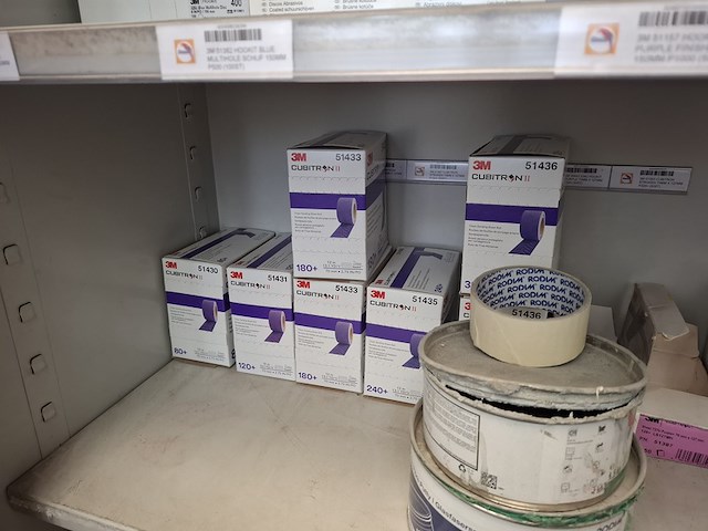 3x magazijnkast met inhoud - afbeelding 4 van  16