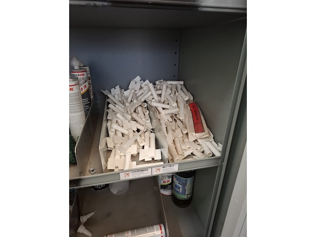 3x magazijnkast met inhoud - afbeelding 11 van  16