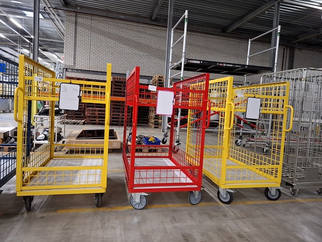 3x materiaalwagen - afbeelding 1 van  5