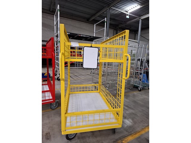 3x materiaalwagen - afbeelding 3 van  5