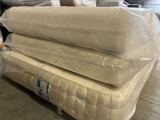 3x matras (w.o. 2x auping 90x210) - afbeelding 2 van  5