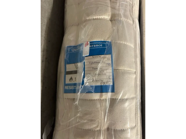 3x matras (w.o. 2x auping 90x210) - afbeelding 3 van  5