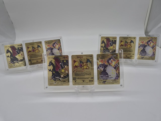 3x metalen pokémon charizard kaarten in luxe acryl display - afbeelding 4 van  11