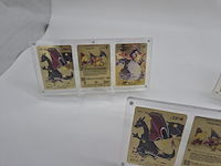 3x metalen pokémon charizard kaarten in luxe acryl display - afbeelding 6 van  11