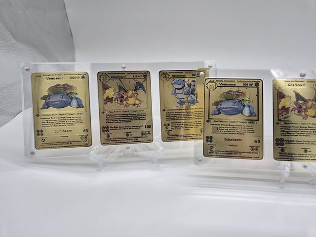 3x metalen venusaur, charizard en blastoise (base set) pokémon kaarten in acryl display - afbeelding 7 van  12