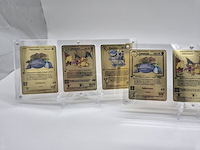 3x metalen venusaur, charizard en blastoise (base set) pokémon kaarten in acryl display - afbeelding 7 van  12
