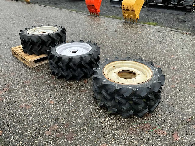 3x minitractor achterwielen set 8.3-24 - afbeelding 4 van  8