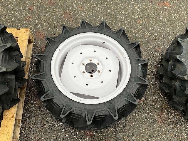 3x minitractor achterwielen set 8.3-24 - afbeelding 6 van  8