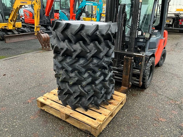 3x minitractor achterwielen set 8.3-24 - afbeelding 8 van  8