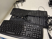 3x monitor en diverse toetsenborden o.a. lg en dell, 27ul600 en - afbeelding 6 van  9