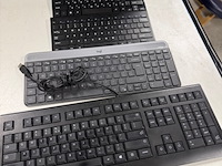 3x monitor en diverse toetsenborden o.a. lg en dell, 27ul600 en - afbeelding 7 van  9