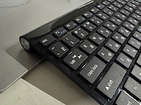 3x monitor en diverse toetsenborden o.a. lg en dell, 27ul600 en - afbeelding 8 van  9