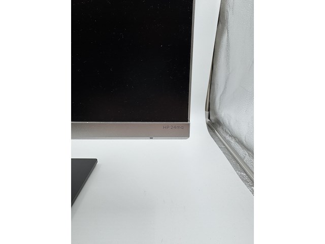 3x monitor (full hd / qhd mix), hp, 1x hp e240 & 2x hp24mq, zwart, 2016-2020 - afbeelding 8 van  13