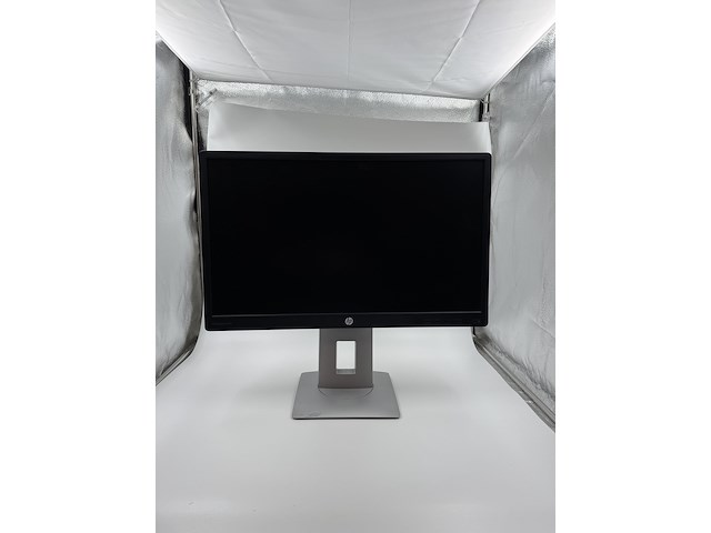 3x monitor (full hd / qhd mix), hp, 1x hp e240 & 2x hp24mq, zwart, 2016-2020 - afbeelding 11 van  13