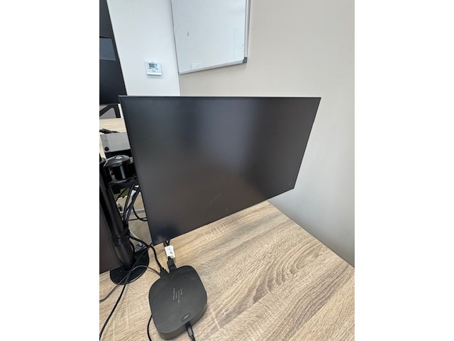 3x monitor met dockingstation, e24 g4 fhd, 2021 - afbeelding 8 van  8