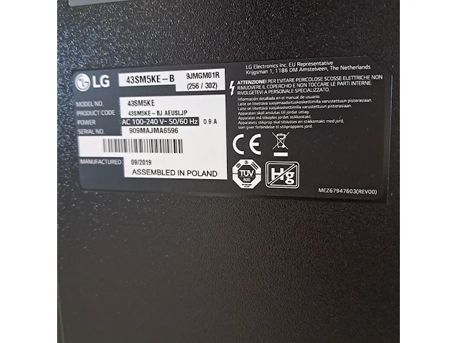 3x monitor, o.a sharp, samsung - afbeelding 9 van  12