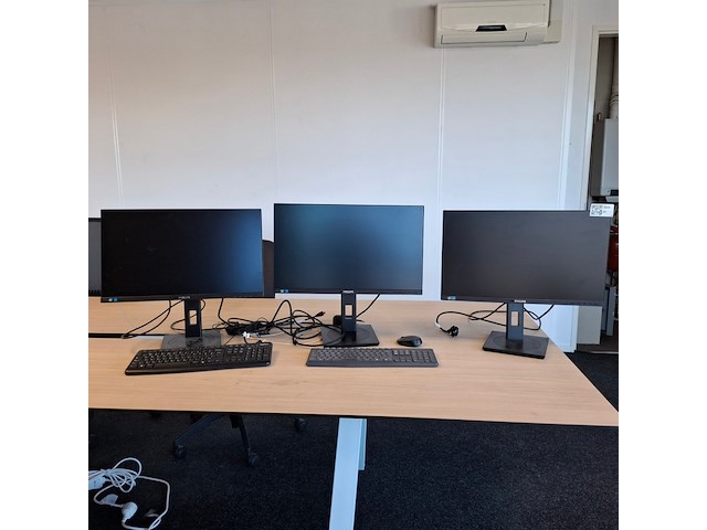 3x monitor philips, 245b, bouwjaar 2024 - afbeelding 2 van  7
