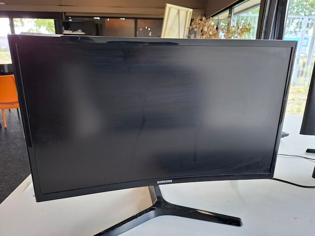 3x monitor samsung, c24f396fhu - afbeelding 2 van  5