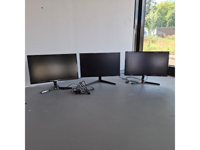 3x monitor samsung, diverse modellen - afbeelding 1 van  5