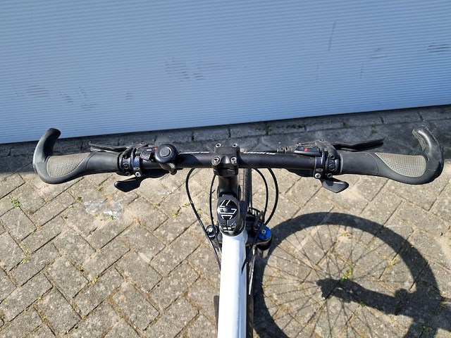 3x mountainbike, wit - afbeelding 11 van  30