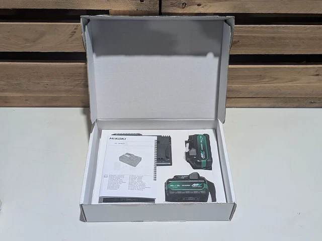 3x multi volt accu, hikoki, bsl 36a18x, en snellader uc18ysl3 - afbeelding 2 van  4