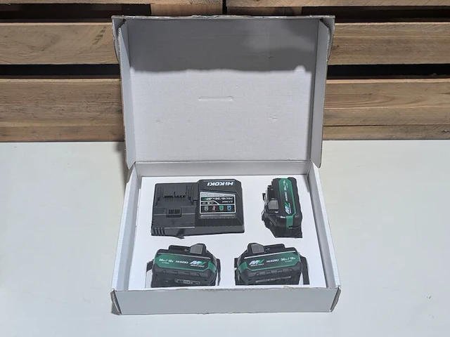 3x multi volt accu, hikoki, bsl 36a18x, en snellader uc18ysl3 - afbeelding 2 van  4