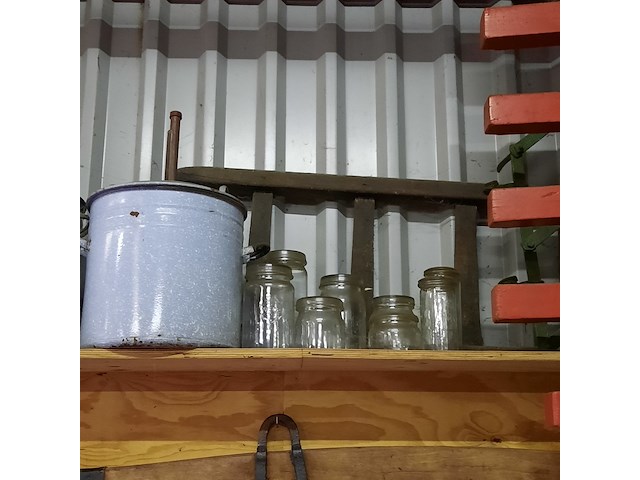 3x nostalgische wekketel en diverse wekpotten - afbeelding 2 van  3