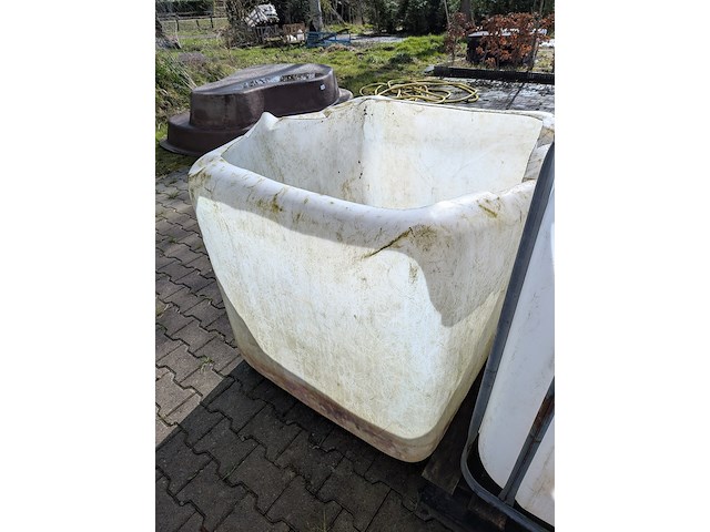 3x opengewerkte ibc container - afbeelding 4 van  7
