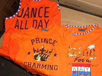 3x oranje 2x t-shirt mt 98/104 en 1x jurkje mt l - afbeelding 3 van  3