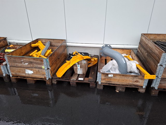 3x pallet bemesteronderdelen - afbeelding 1 van  9