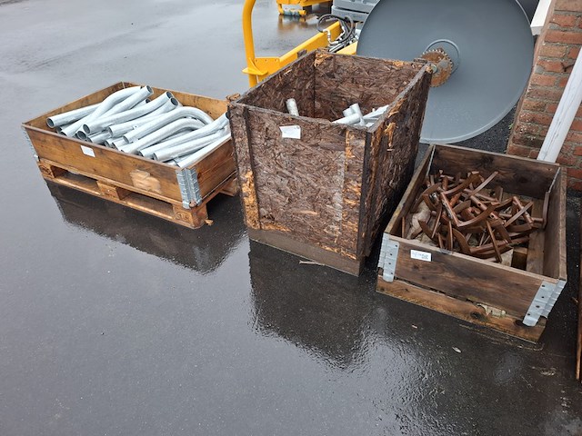 3x pallet bemesteronderdelen - afbeelding 1 van  5