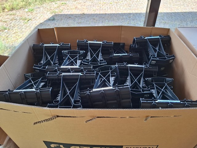 3x pallet diverse montageprofielen t.b.v. zonnepanelen flatfix - afbeelding 5 van  6