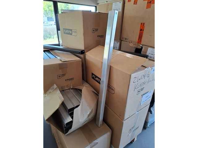 3x pallet diverse montageprofielen t.b.v. zonnepanelen - afbeelding 13 van  14