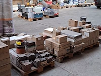 3x pallet met diverse wand & vloer tegels, o.a. procasa, mosa en grespania