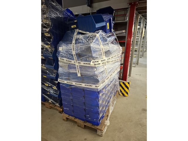 3x pallet met magazijnbakken, diverse maten - afbeelding 2 van  5