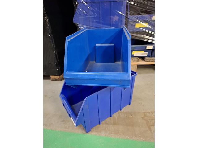 3x pallet met magazijnbakken, diverse maten - afbeelding 5 van  5