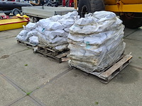 3x pallet met toffees (betonnen afstandhouders) - afbeelding 3 van  7