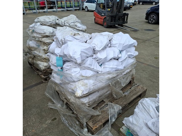 3x pallet met toffees (betonnen afstandhouders) - afbeelding 5 van  7