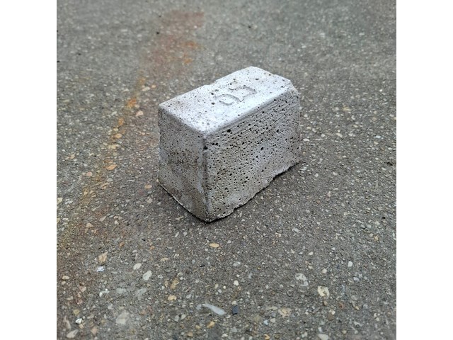 3x pallet met toffees (betonnen afstandhouders) - afbeelding 6 van  7