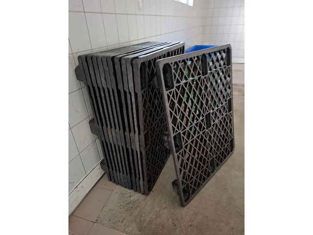 3x palletbox en 12x pallet - afbeelding 3 van  9